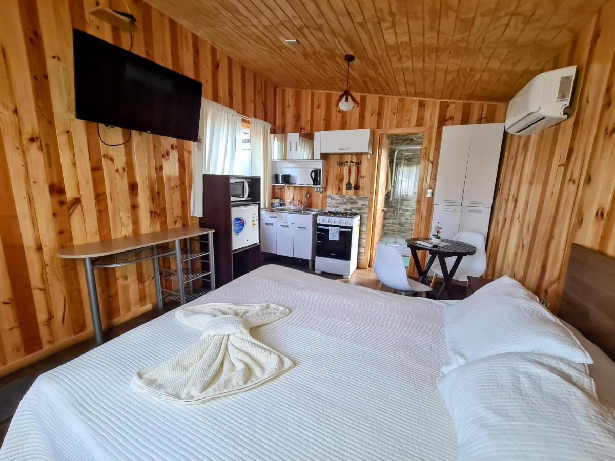 Cabanas Kompatzki Ancud Esterno foto